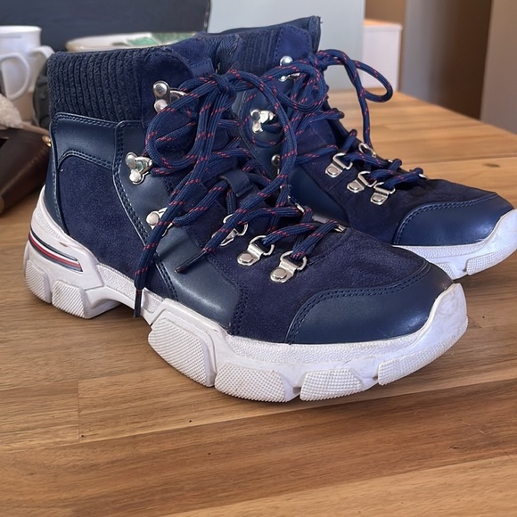 TOMMY HILFIGER ⭐️ nesser navy suede sneaker boots - Picture 2 of 7